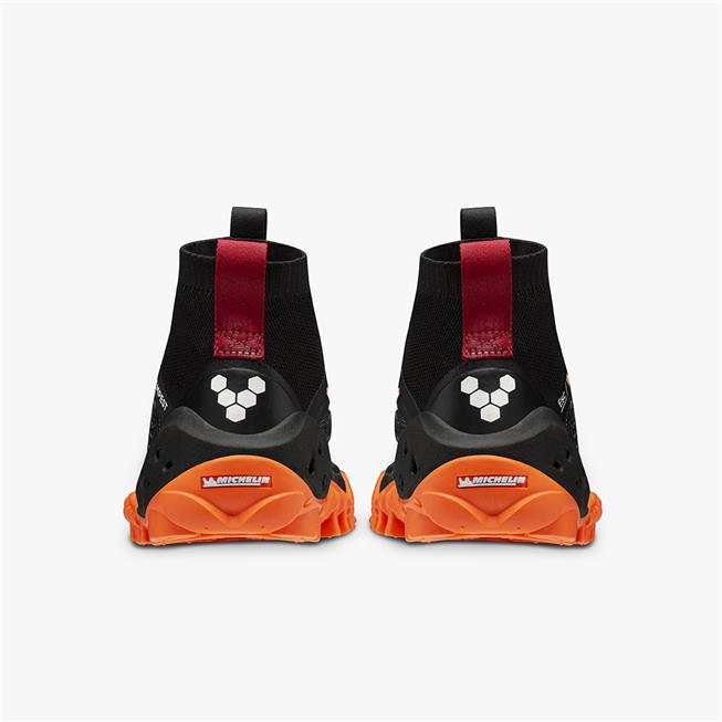 Vivobarefoot ESC Tempest Womens barfods vandstøvler til kvinder i farven black/orange, bagfra