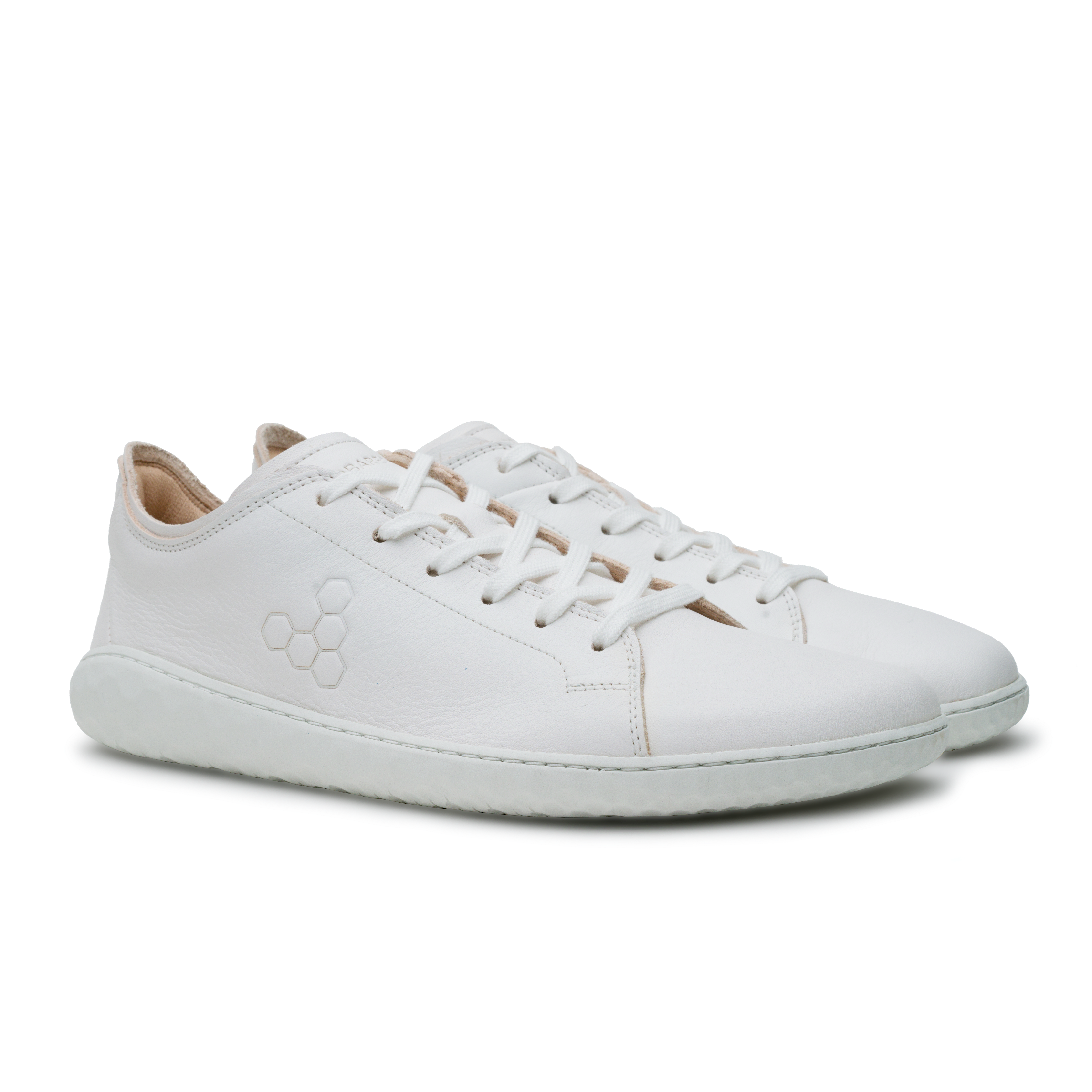 Vivobarefoot Geo Court III Womens barfods sneakers til kvinder i farven bright white, par