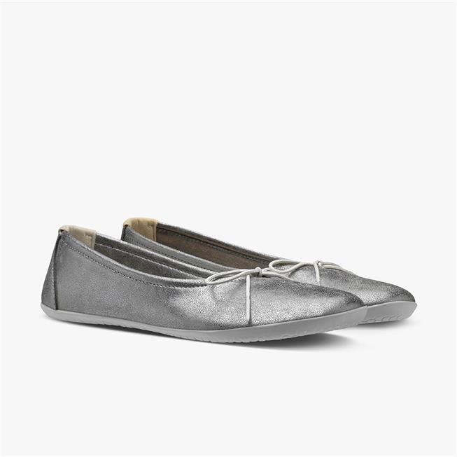 Vivobarefoot Jing Jing Lace barfods ballerinaer til kvinder i farven silver eco, par