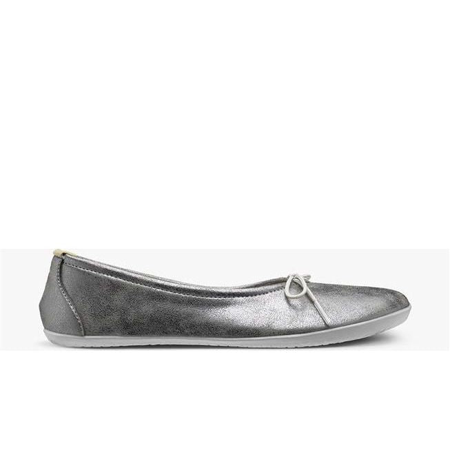 Vivobarefoot Jing Jing Lace barfods ballerinaer til kvinder i farven silver eco, yderside