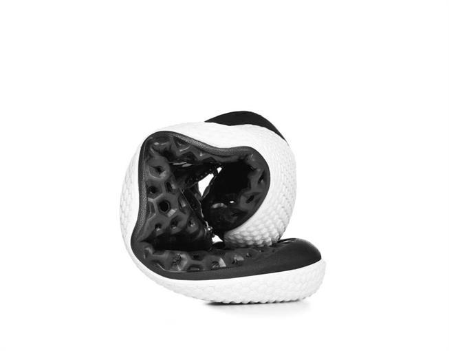 Vivobarefoot Ultra Bloom III Mens barfods vandsko/sandaler til mænd i farven obsidian black / white, rullet