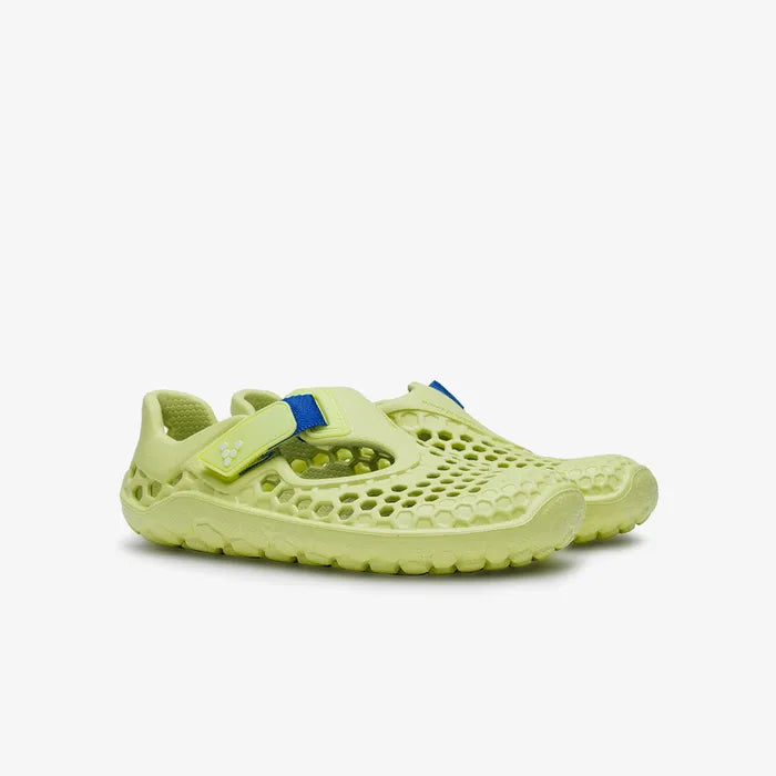 Vivobarefoot Ultra Bloom Kids barfods vandsko/sandaler til børn i farven sunny lime, par