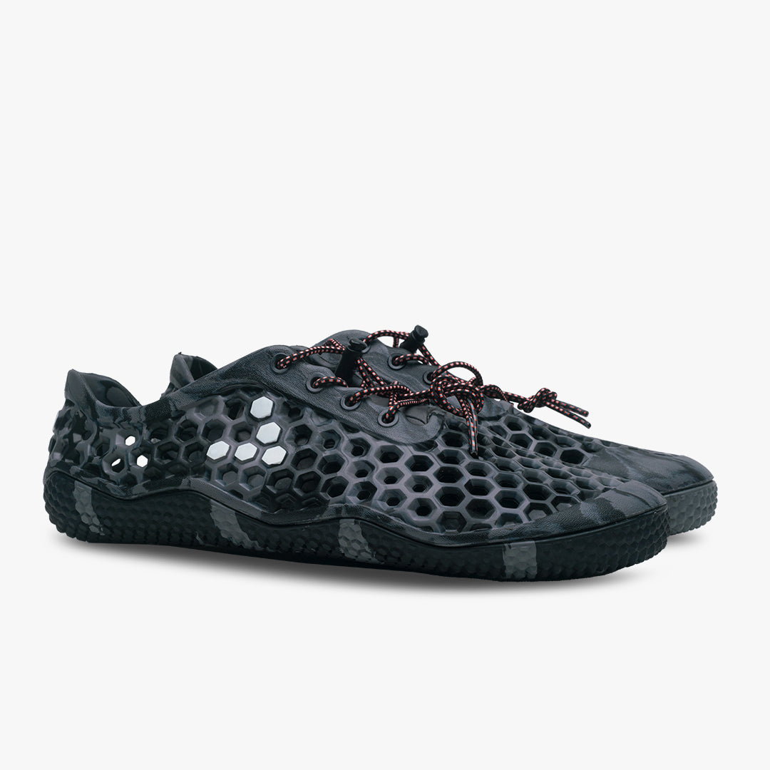 Vivobarefoot Ultra III Bloom Womens barfods badesko/sandaler til kvinder i farven obsidian / grey, par