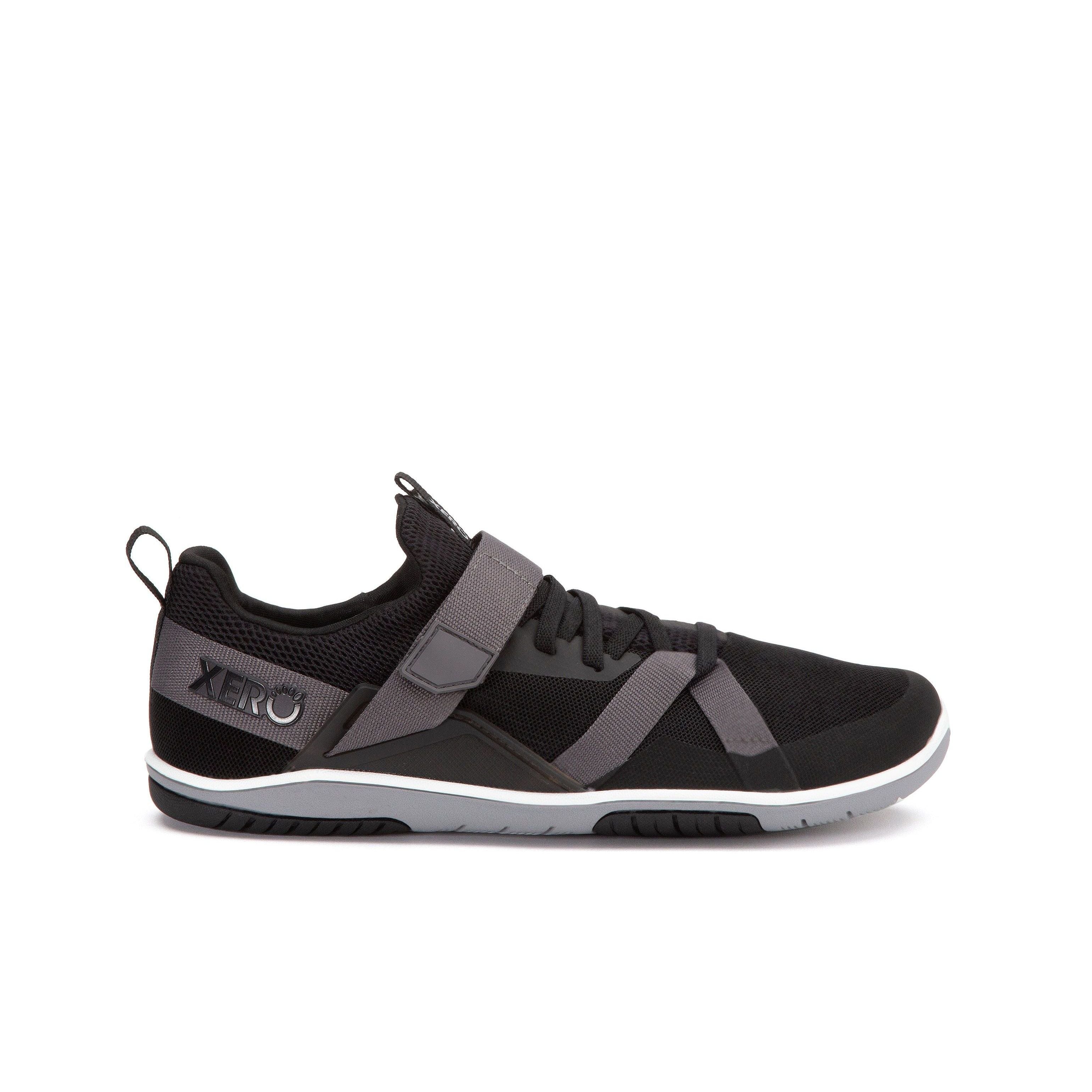 Xero Shoes Forza Trainer Womens barfods træningssko til kvinder i farven black, yderside