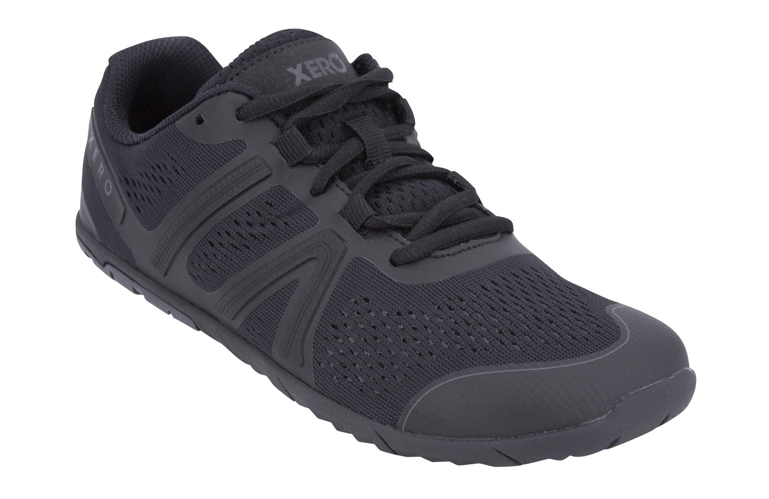 Xero Shoes HFS Womens barfods træningssko/løbesko til kvinder i farven black, vinklet