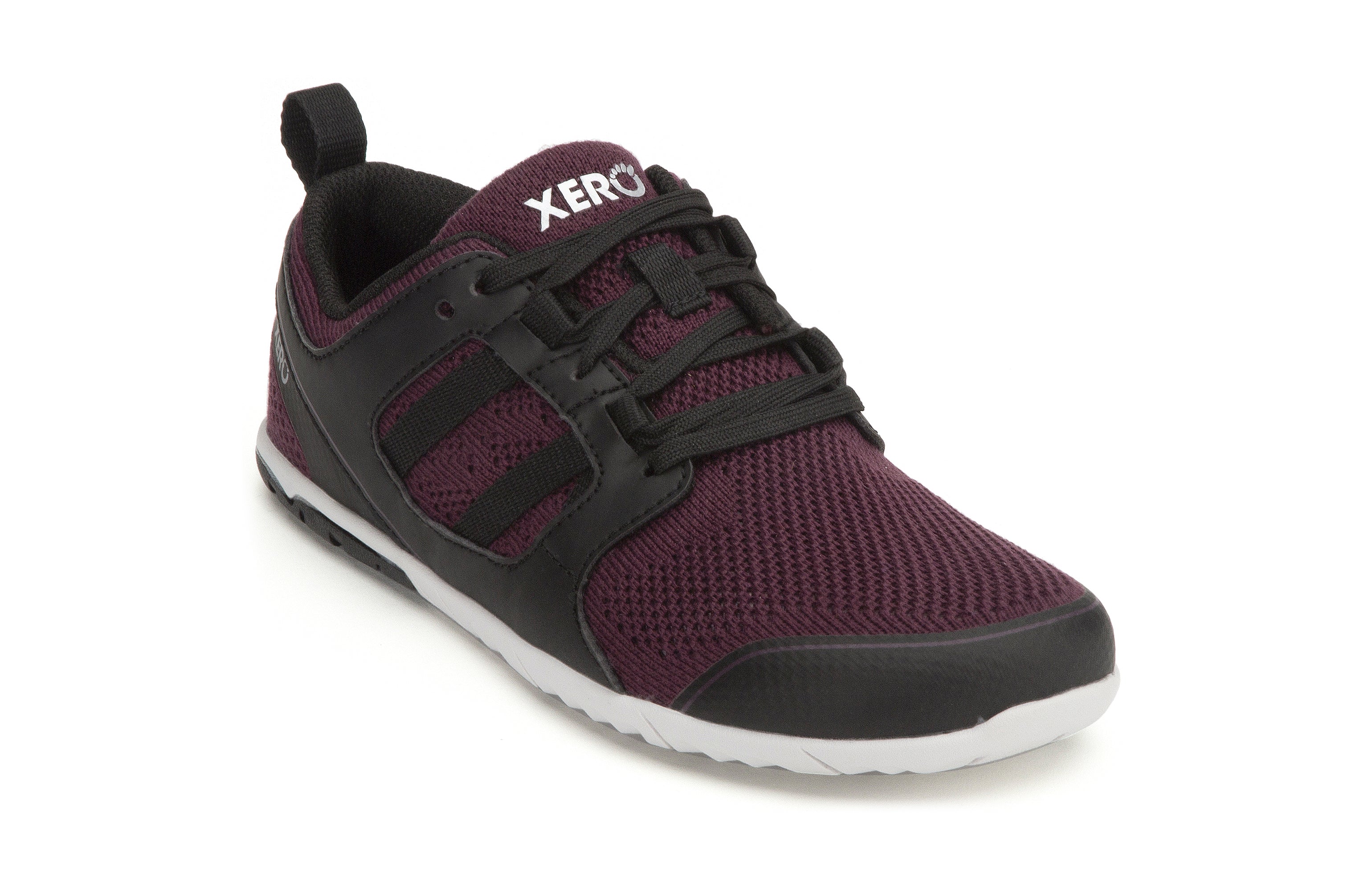 Xero Shoes Zelen Womens barfods træningssko til kvinder i farven fig / black, vinklet